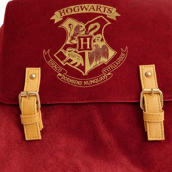 Harry Potter Hogwarts Velvet Backpack Burgundy Gold Crest | New Without Tags - Picture 3 of 6